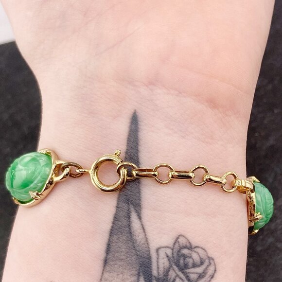 VINTAGE Gold tone metal and marbled jade green plastic scarab beetle bracelet - Picture 8 of 8